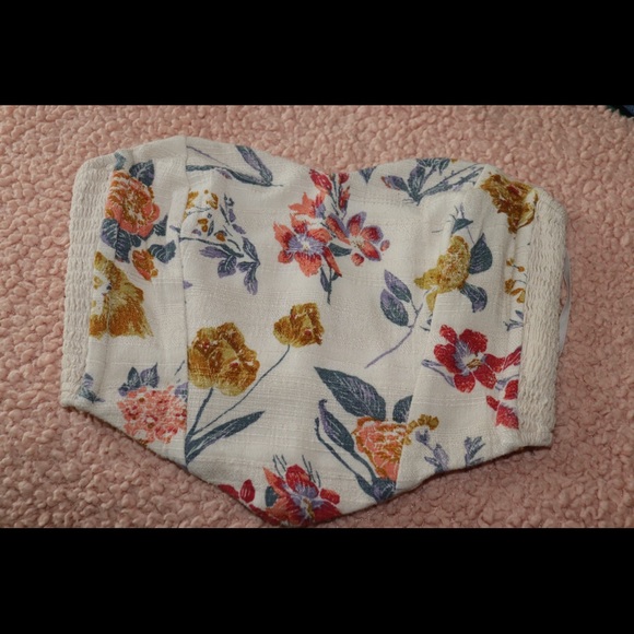 KIMCHI BLUE CROP TOP - Picture 1 of 4